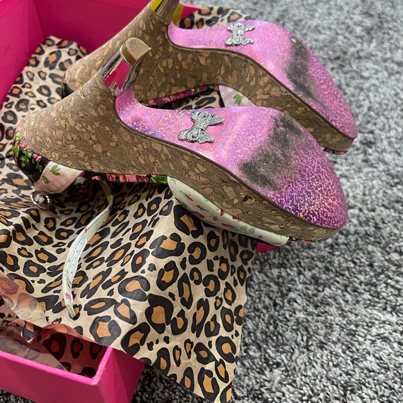 Betsey Johnson shoes - Picture 7 of 9